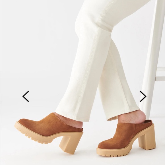 Dolce Vita Shoes - Carry Heels in Came Suede Size 8